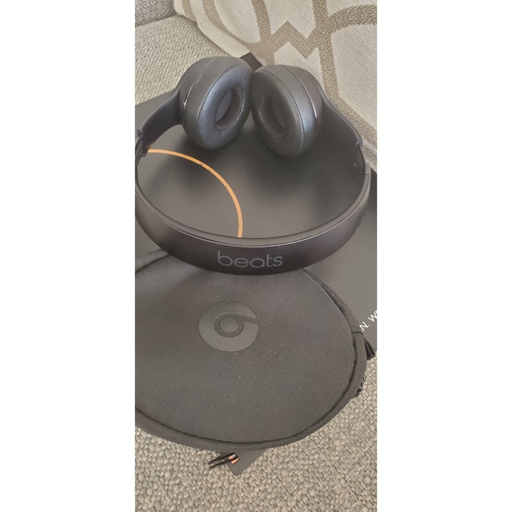 Beats Wireless Headphone